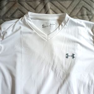 Bran new white under armor shirt